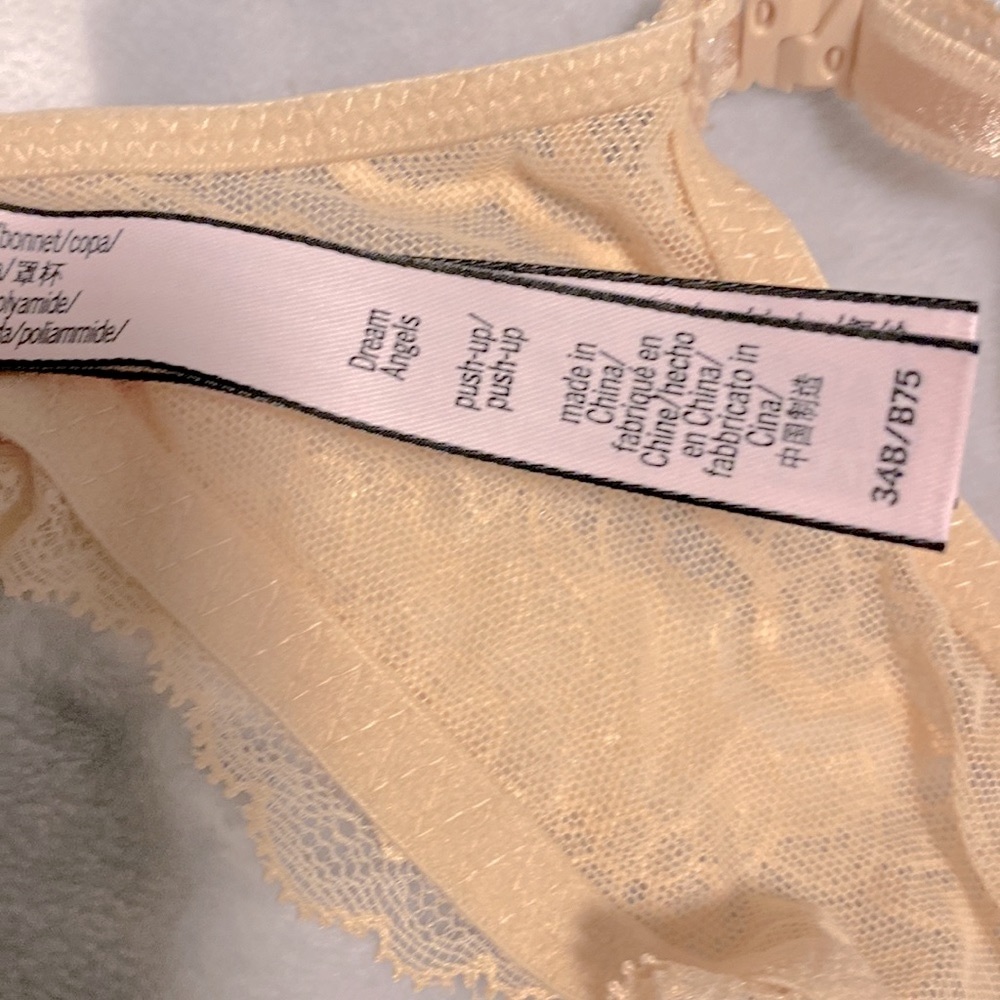 VS Dream Angels Bra - Picture 2 of 2